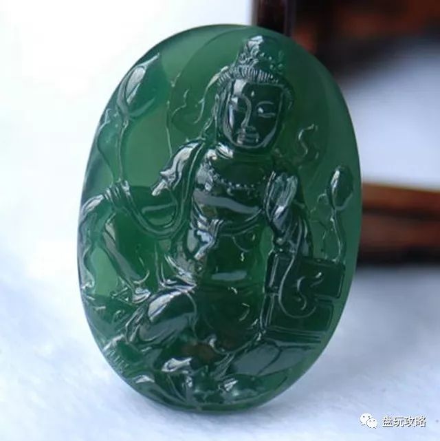 赌石–原石中的油青种