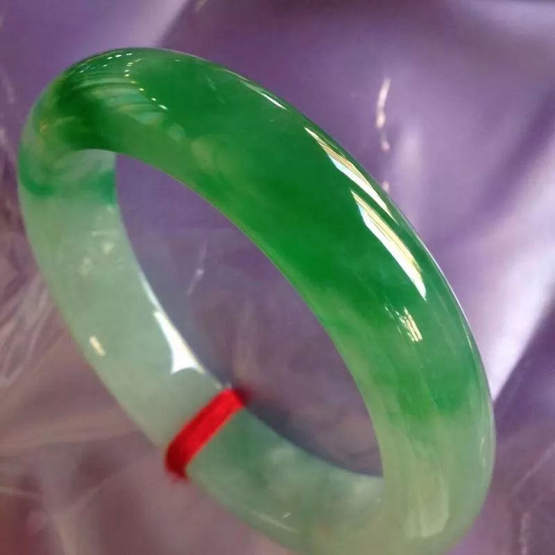 赌石新闻：A货玉器竟然是次品