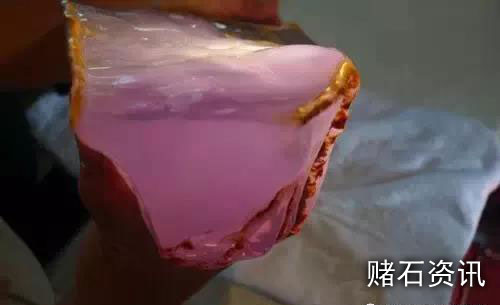 赌石前线：史上最牛赌石，看玻璃种紫罗兰从380万到10亿的蜕变