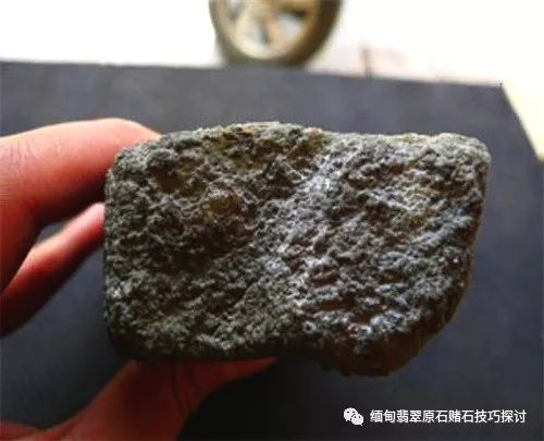赌石专家的经验之谈