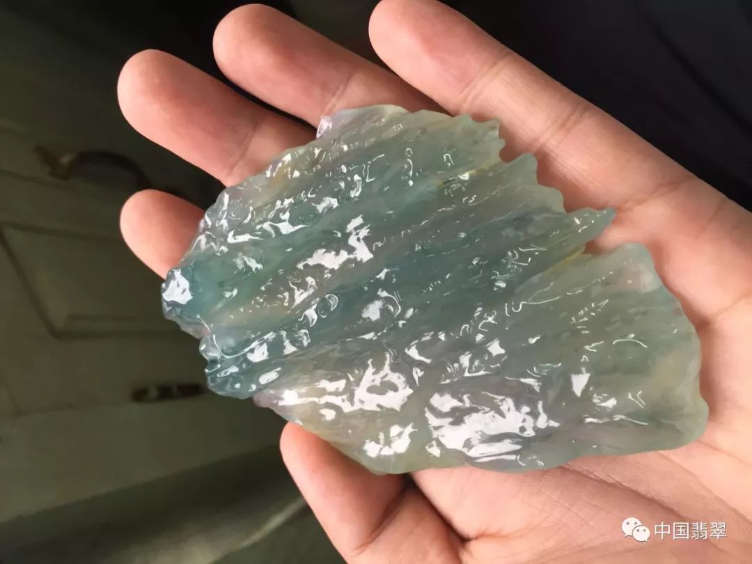 翡翠赌石的技巧