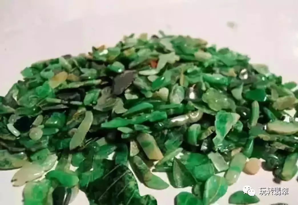 你永远想不到，11岁小孩靠捡翡翠边角料就可以养活全家！
