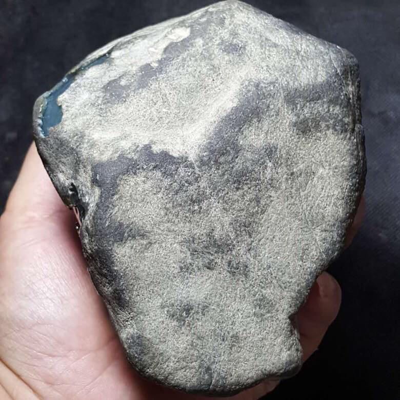 赌石–根据表皮判断价值