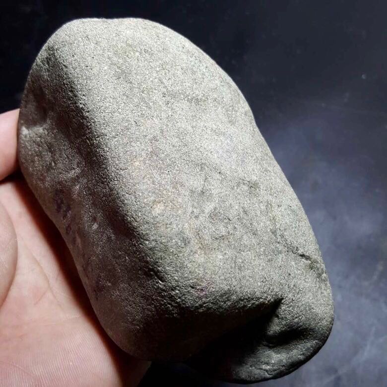 赌石谨慎皮包水